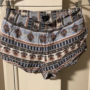 Forever 21 Women's Patterned Shorts - Multicolor size M